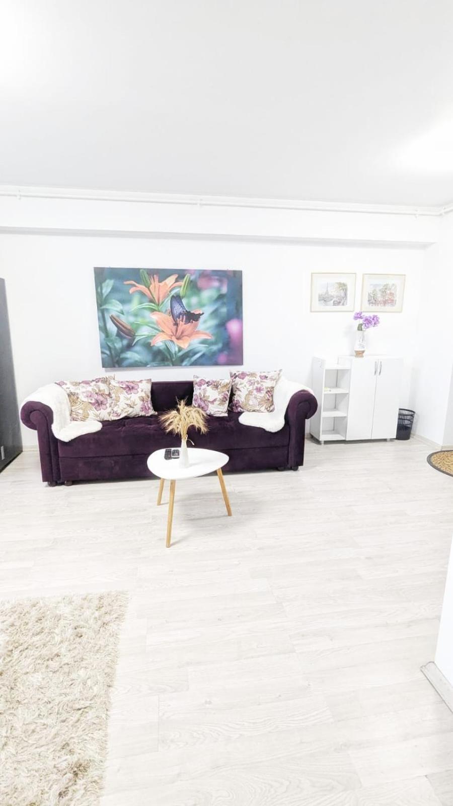 Airport Apartment 70 Squared Meters 오토페니 외부 사진