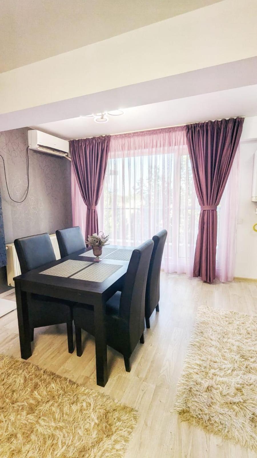 Airport Apartment 70 Squared Meters 오토페니 외부 사진