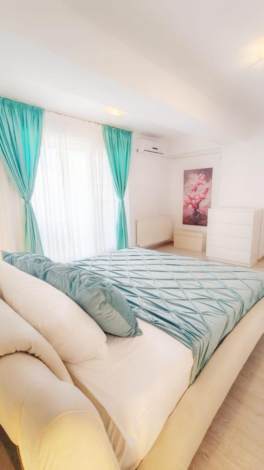 Airport Apartment 70 Squared Meters 오토페니 외부 사진