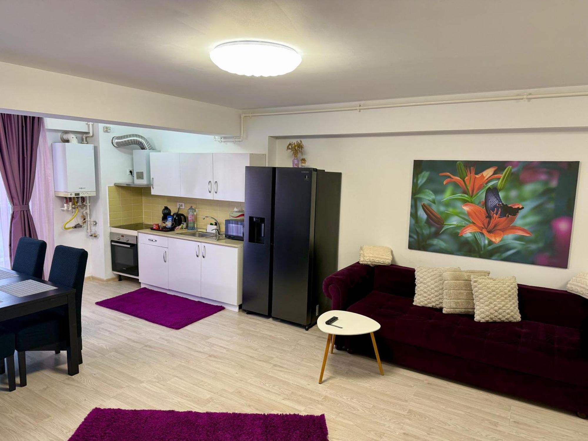 Airport Apartment 70 Squared Meters 오토페니 외부 사진