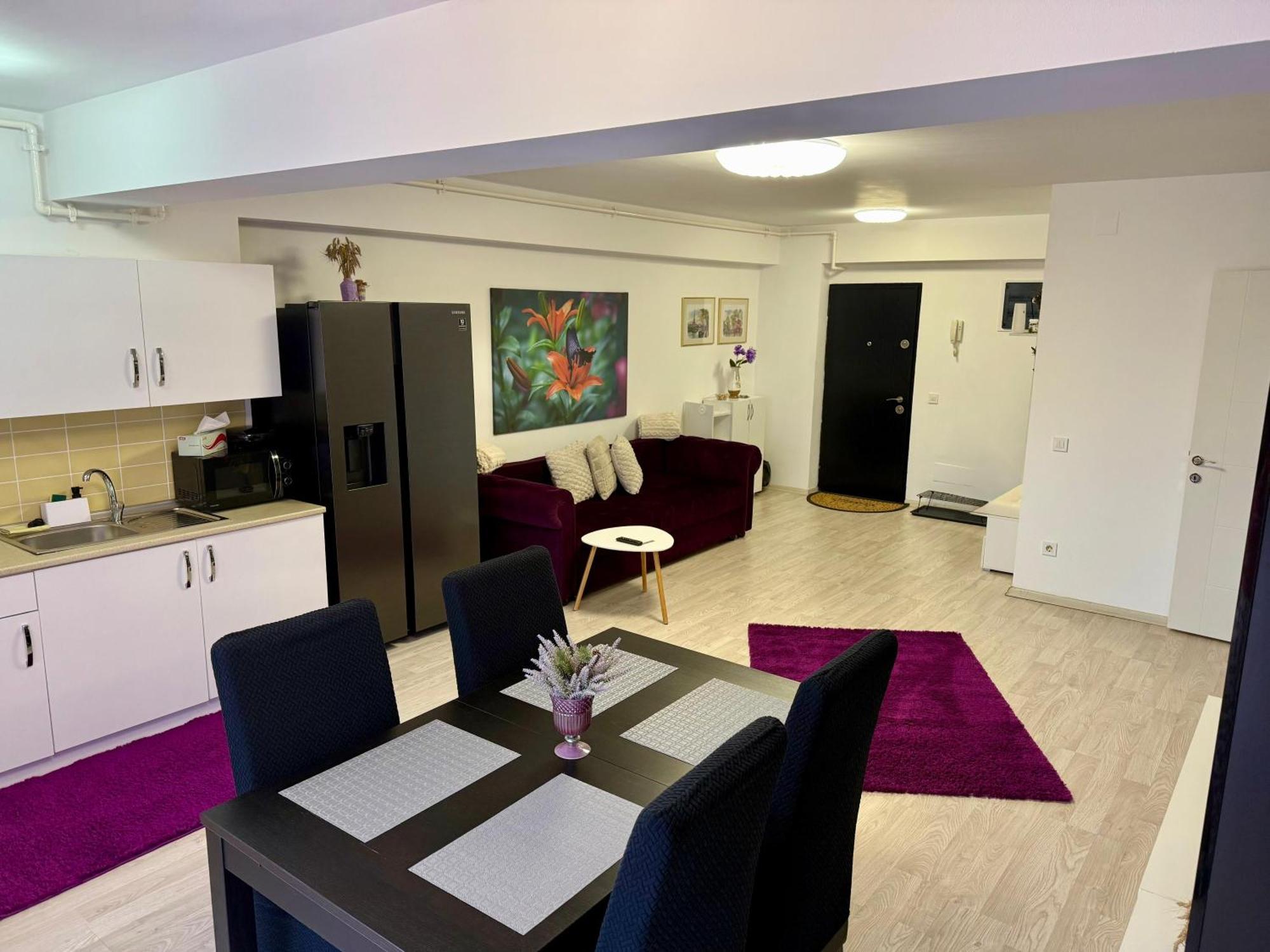 Airport Apartment 70 Squared Meters 오토페니 외부 사진